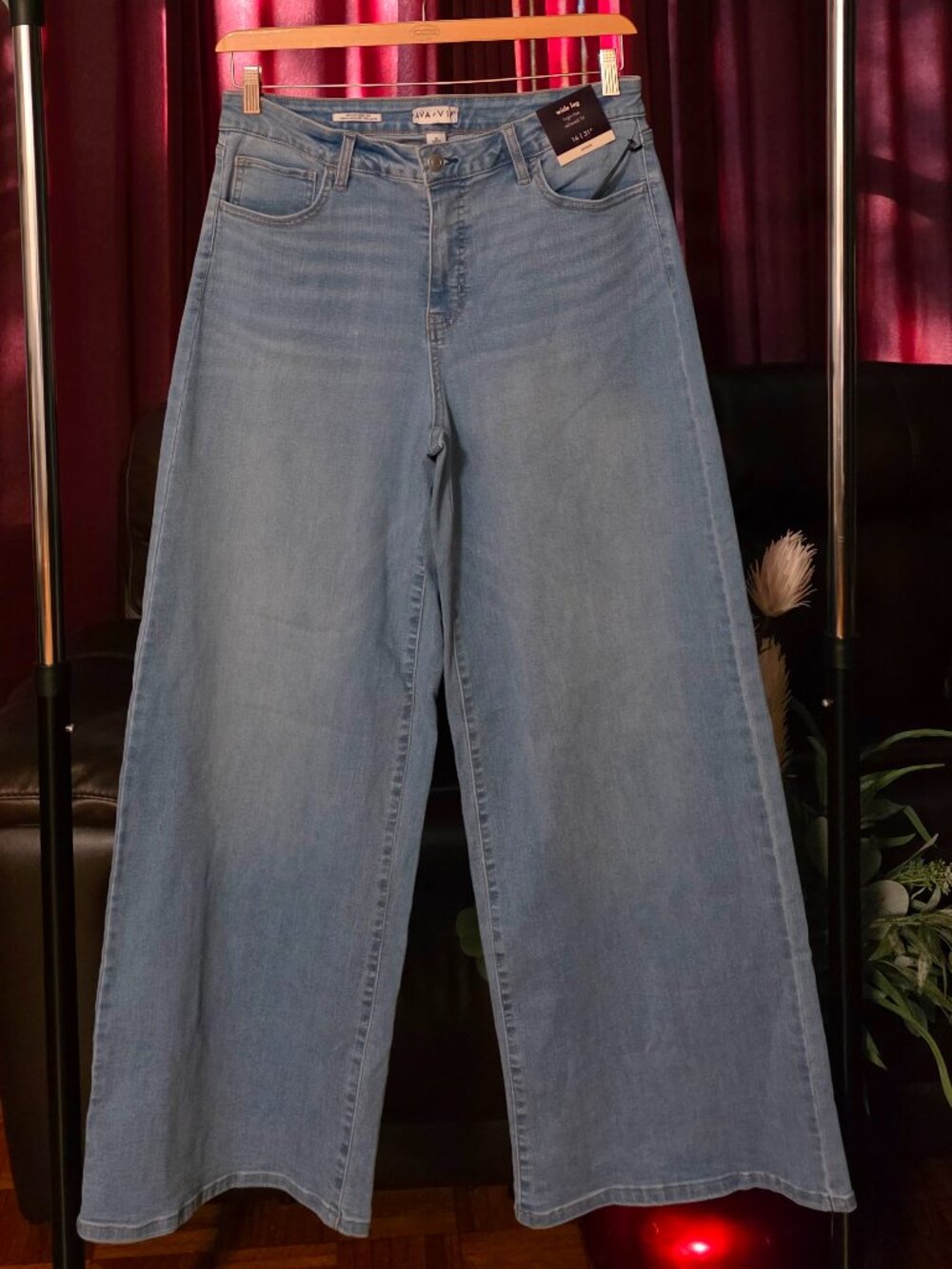 AVA&VIV Wide Leg Jeans!